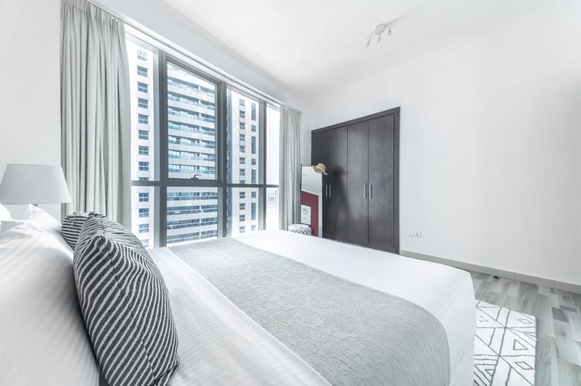 Frank Porter - Torch Tower Dubai Exterior foto